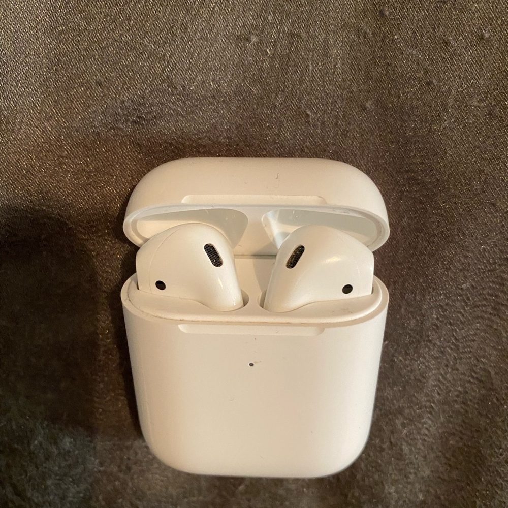 Apple Air Pods 2 Generation
